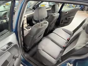 Opel Astra thumbnail 21