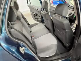 Opel Astra thumbnail 22