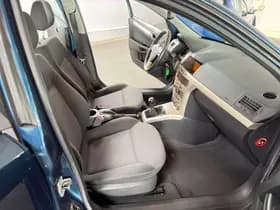 Opel Astra thumbnail 23