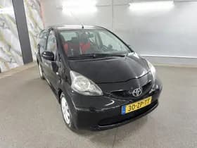 Toyota Aygo thumbnail 4