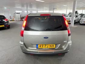 Ford Fusion thumbnail 6