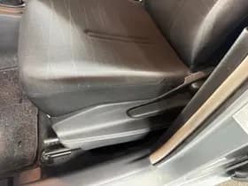 Toyota Yaris thumbnail 19