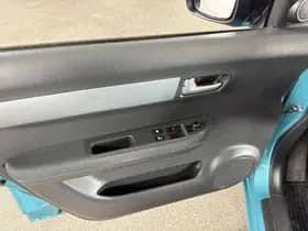 Suzuki Swift thumbnail 12