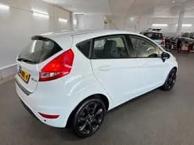 Ford Fiesta thumbnail 5