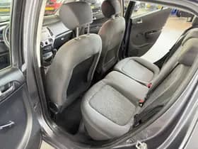 Hyundai i20 thumbnail 21