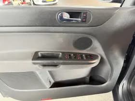 Volkswagen Golf thumbnail 12