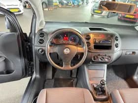 Volkswagen Golf thumbnail 14