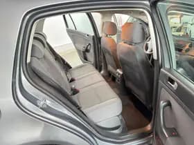 Volkswagen Golf thumbnail 20