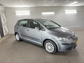 Volkswagen Golf thumbnail 3