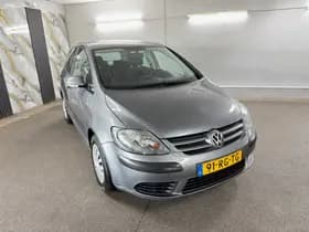 Volkswagen Golf thumbnail 4