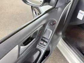 Volkswagen Golf thumbnail 12