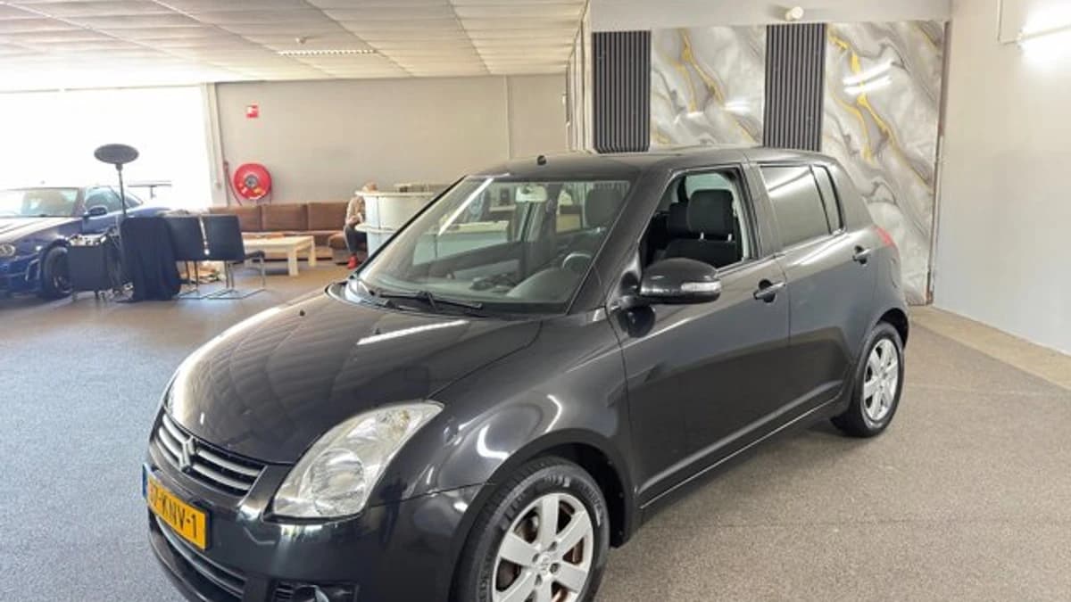 Suzuki Swift — foto 1