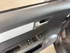Suzuki Swift thumbnail 13