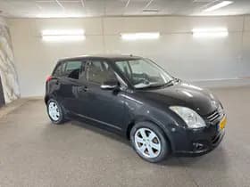 Suzuki Swift thumbnail 3