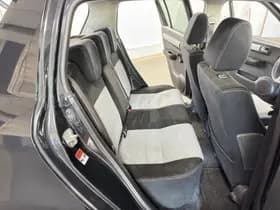 Suzuki Swift thumbnail 21