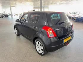 Suzuki Swift thumbnail 7