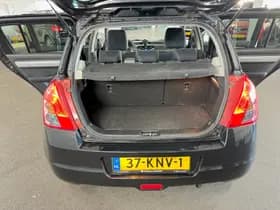 Suzuki Swift thumbnail 8
