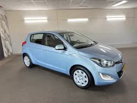Hyundai i20 thumbnail 3