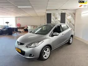 Mazda 2 thumbnail 2