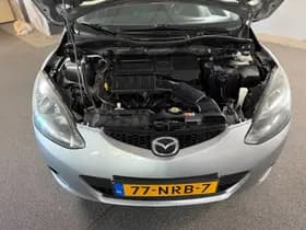 Mazda 2 thumbnail 10