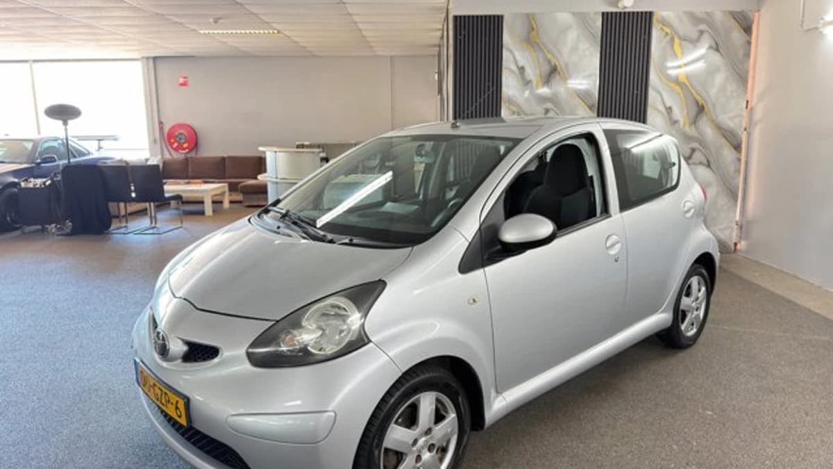 Toyota Aygo — foto 1