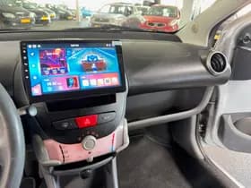 Toyota Aygo thumbnail 18