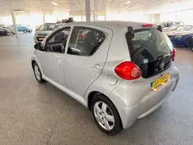 Toyota Aygo thumbnail 7