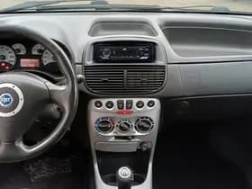 Fiat Punto thumbnail 13