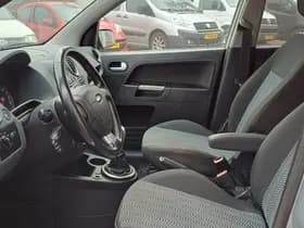 Ford Fusion thumbnail 11