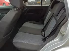 Ford Fusion thumbnail 12