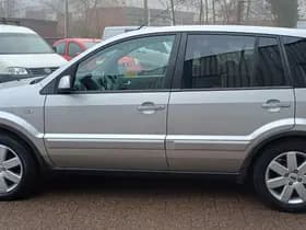 Ford Fusion thumbnail 8