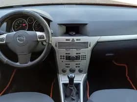 Opel Astra thumbnail 13