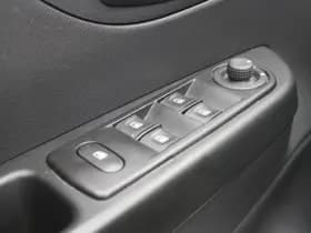 Renault Captur thumbnail 16