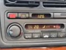 Honda Legend thumbnail 33