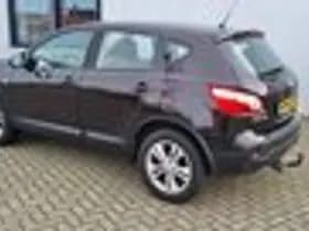 Nissan Qashqai thumbnail 12