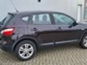 Nissan Qashqai thumbnail 6