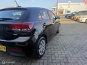 Kia Rio thumbnail 14