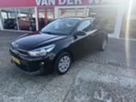 Kia Rio thumbnail 10