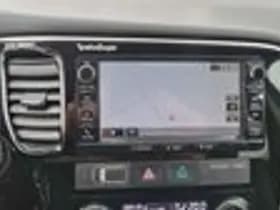 Mitsubishi Outlander thumbnail 15