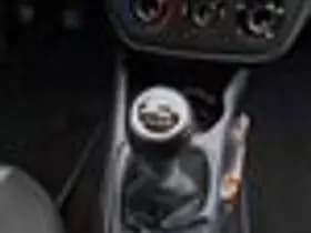 Fiat Punto thumbnail 11