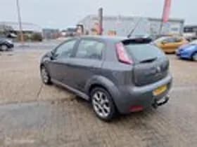 Fiat Punto thumbnail 3