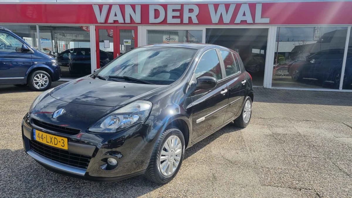 Renault Clio — foto 1