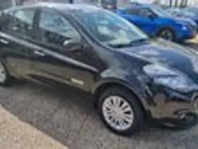 Renault Clio thumbnail 3