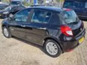 Renault Clio thumbnail 6