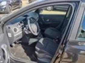 Renault Clio thumbnail 9