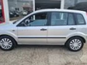 Ford Fusion thumbnail 6