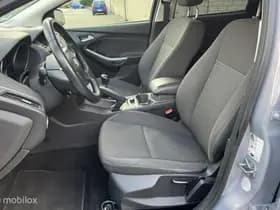 Ford Focus thumbnail 16