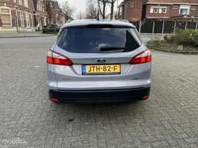 Ford Focus thumbnail 5