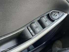 Ford Focus thumbnail 10