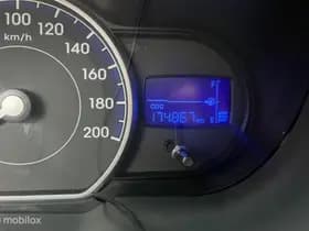 Hyundai i10 thumbnail 11